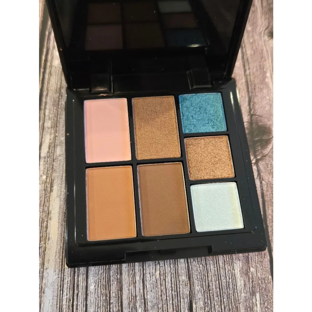 Reina Rebelde Eyeshadow Palette in Sirena